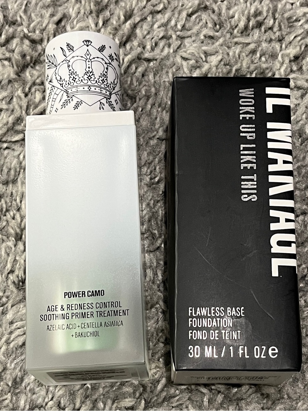 IL MAKIAGE Skin Foundation - Silver and Black Packaging - Picture 3 of 3